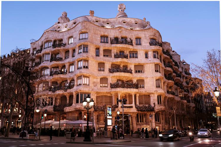 Los barrios más típicos de barcelona que no te puedes perder  Sunotel Junior Barcelona